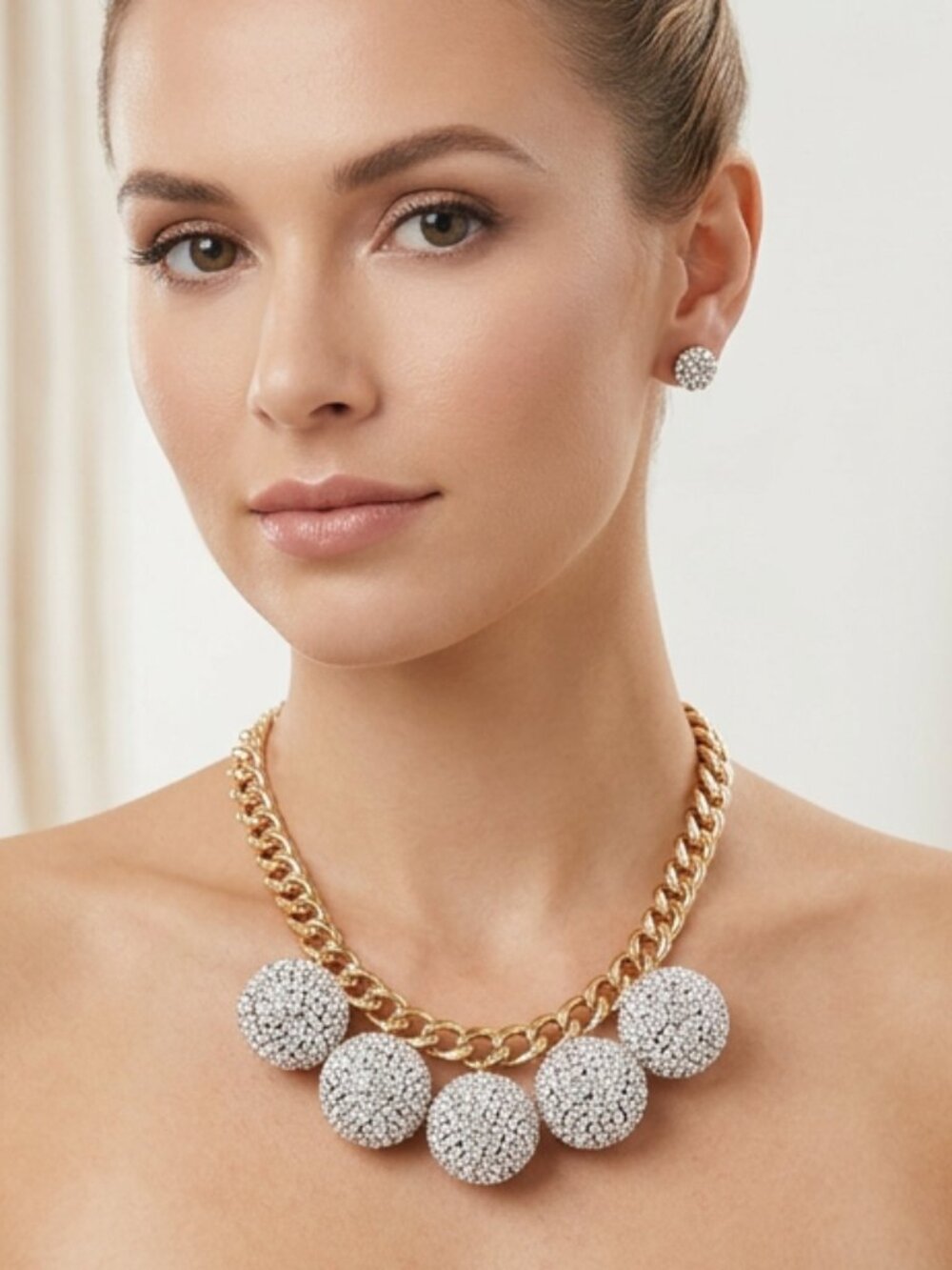 NEW Women Gold Metal Chain Bling Rhinestone Disco Ball Statement Necklace WN37